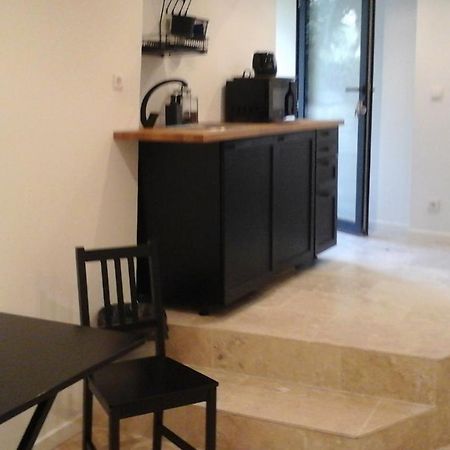 Kira Hotel Uzes Ngoại thất bức ảnh